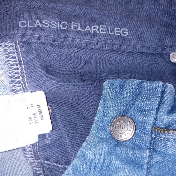 Banana Republic Classic Flare Leg Jeans - Picture 6 of 6